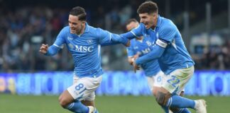 Il Napoli batte il Venezia 1-0 e ritrova la vetta