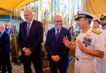 Fontana in visita al Villaggio Italia di Abu Dhabi