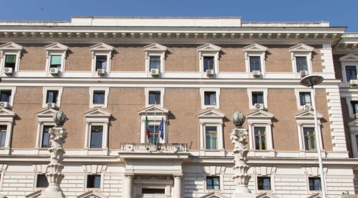 Sicurezza, dal Viminale direttiva per le “zone rosse” nelle città