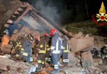 Crolla villetta per un’esplosione nel Lucchese, un morto e una donna dispersa
