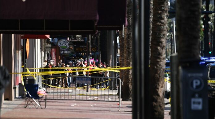 Strage di New Orleans, almeno 15 morti. Biden “Killer ispirato da Isis”
