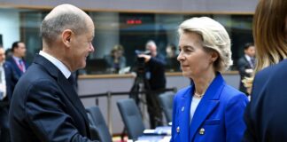 Ue, Scholz a von der Leyen “Stop multe per le auto e vertice su acciaio”