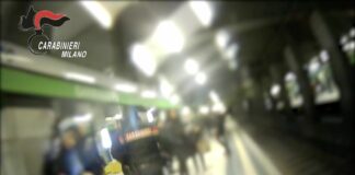 Milano. Carabinieri sventano suicidio di una 14enne in metropolitana