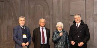 Il Ministro Giuli con Liliana Segre in visita al Memoriale della Shoah