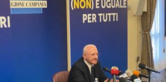Vincenzo De Luca sfida il Governo sul terzo mandato “Vado avanti”