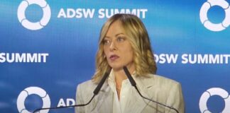 ميلوني تعلن عن مشروع لربط الطاقة مع الإمارات وألبانيا