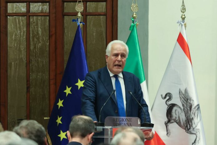 Giorgia Meloni e Eugenio Giani per la firma dell'accordo per lo sviluppo e la coesione tra il Governo e la Regione Toscana