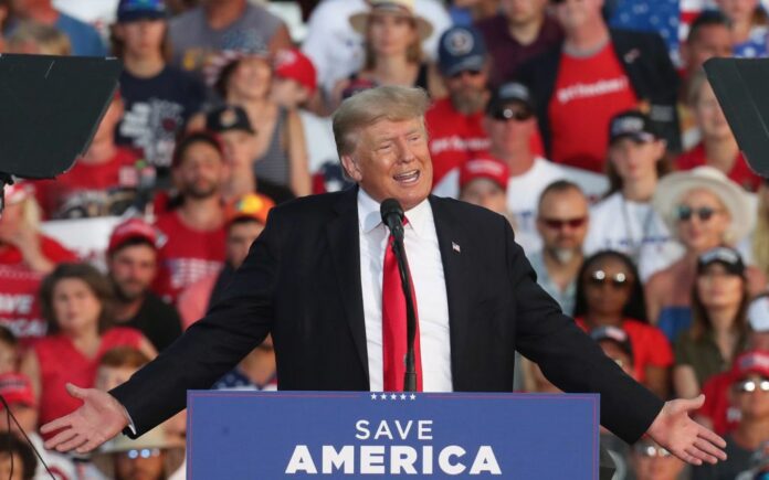 Wellington, il ritorno di Donald J. Trump .. L'ex presidente al primo Save America Rally