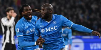 Napoli vince 2-1 in rimonta, primo stop Juve in campionato