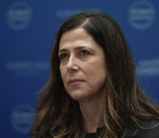 Minacce di morte alla sindaca di Arborea, Todde “Solidarietà e vicinanza, atto gravissimo”