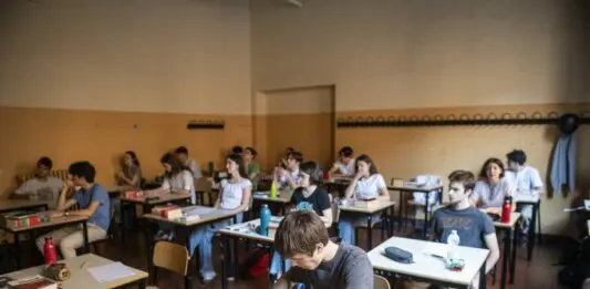 Gli studenti abruzzesi delle superiori potranno studiare all’estero, la Regione mette in campo 1 milione di euro