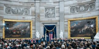 Trump giura, è il 47° presidente degli Stati Uniti “L’età dell’oro inizia adesso. Pianteremo la nostra bandiera su Marte”