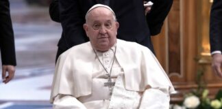 Papa Francesco “Si tende a parlare tanto ma ascoltare poco”