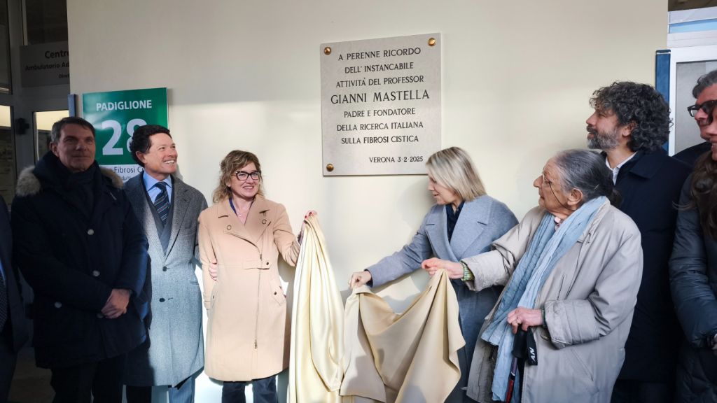 Intitolato a Gianni Mastella il Centro Fibrosi Cistica di Verona Intitolato a Gianni Mastella il Centro Fibrosi Cistica di Verona
