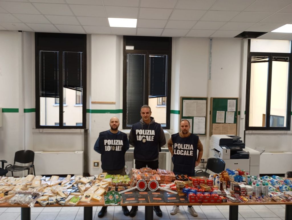Milano. Polizia Locale denuncia per ricettazione due minorenni Milano. Polizia Locale denuncia per ricettazione due minorenni