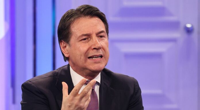 Spionaggio, Conte “M5s presenta nuova interrogazione, governo chiarisca”