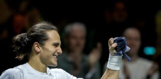 Bellucci batte Tsitsipas e vola in semifinale a Rotterdam