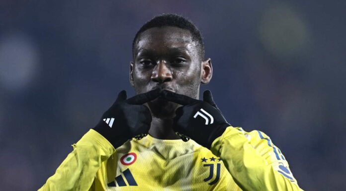 Kolo Muani trascina la Juve, Como battuto 2-1