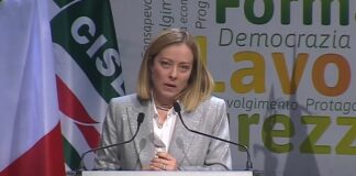 ميلوني: هناك حاجة لتحالف جديد بين الشركات والعمال