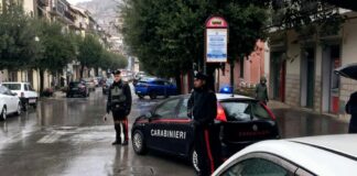 Segni, perseguitano insegnante del figlio. Arrestati padre e madre