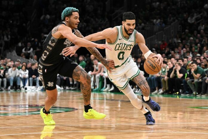 NBA: San Antonio Spurs at Boston Celtics