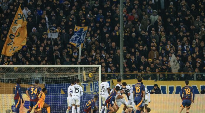 La Roma vince a Parma 1-0 con una magia di Soulè