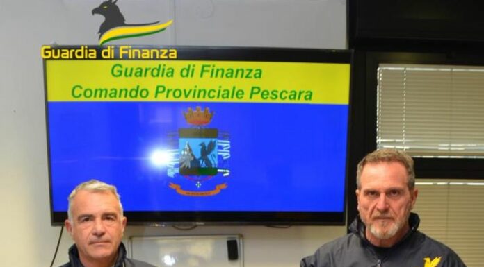 Sequestrate maglie “Vintage” contraffatte di club serie A anni ’80