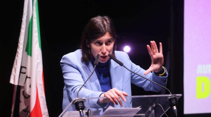 Schlein “Europa o Trump, Meloni venga a dire in Aula da che parte sta”