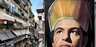 A Napoli torna a risplendere il murale dedicato a San Gennaro