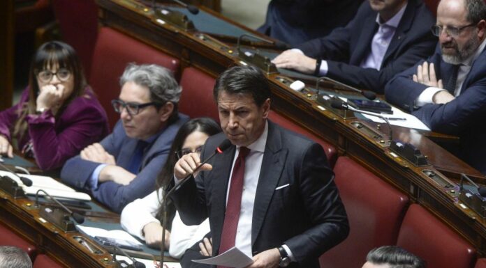 Ucraina, Conte “La guerra è persa e per la ricostruzione pagherà l’Ue”