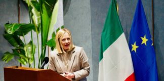 ميلوني: نعمل على جعل الرعاية الصحية أكثر حداثة وكفاءة