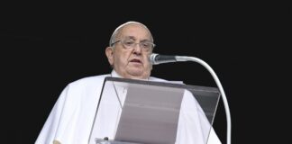 بابا الفاتيكان يقضي الليلة الماضية بشكل جيد