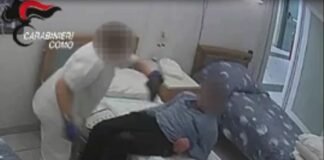 Violenze ad anziani inermi in Rsa nel comasco, 7 arresti