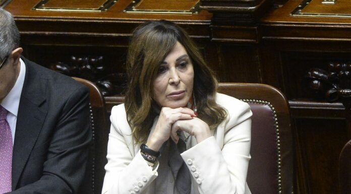 Santanchè “Rifletterò da sola sulle dimissioni”