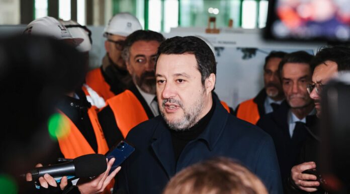 Ucraina, Salvini “Prima di mandare soldati essere certi di cosa si fa”
