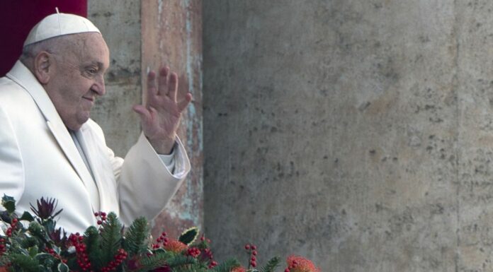 Il Papa migliora ma necessari altri giorni per sciogliere la prognosi