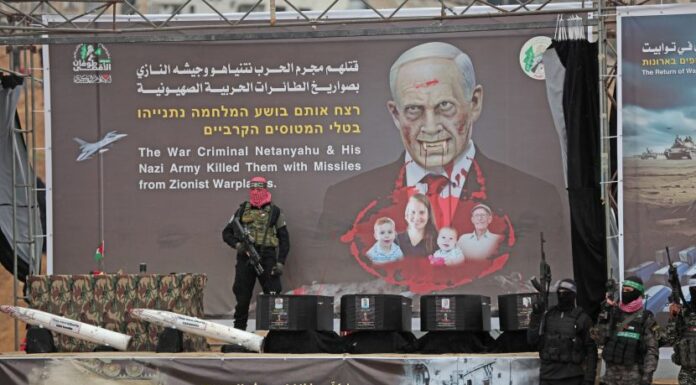 Hamas consegna le salme dei 4 ostaggi israeliani