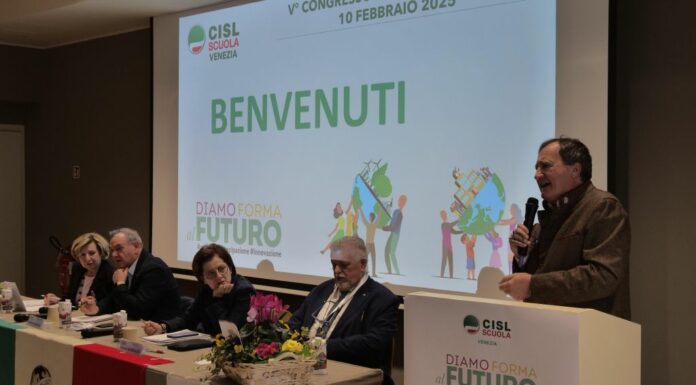 Brugnaro al quinto congresso provinciale della Cisl Scuola Venezia