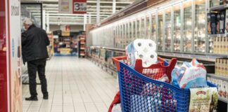 A febbraio inflazione accelera, cresce il carrello della spesa