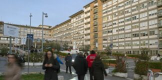 Per il Papa notte tranquilla, ora sta riposando