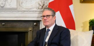 Starmer “Francia e Gran Bretagna lavorano a piano di pace per l’Ucraina”