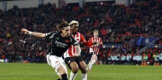 L’Arsenal ne fa sette in casa Psv, in gol anche Calafiori