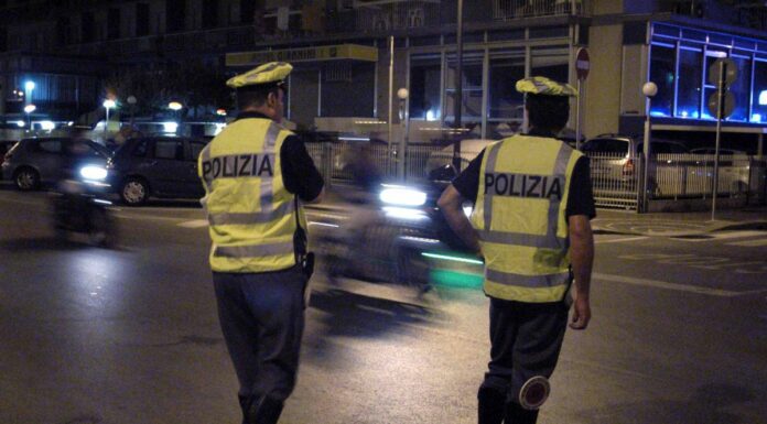 Oltre il 50% delle patenti ritirate per l’uso del cellulare alla guida