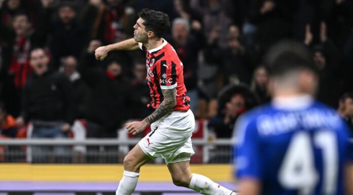 Milan vince ancora in rimonta, Como piegato 2-1