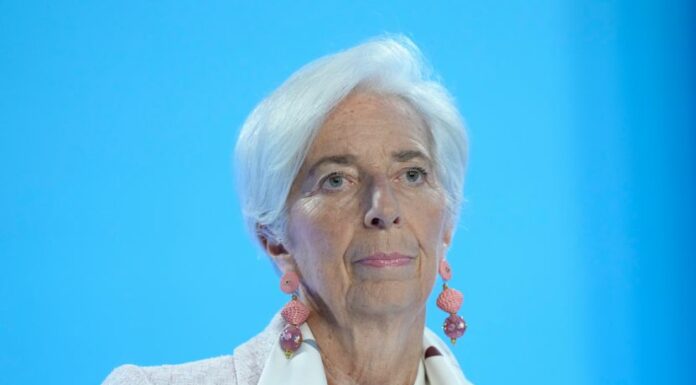 Lagarde “Dazi Usa al 25% ridurrebbero Pil Eurozona dello 0,3%”