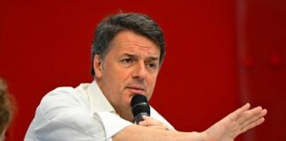 رينزي ينتقد غياب أوروبا عن محادثات أوكرانيا: إذا لم تكن على الطاولة فأنت في القائمة