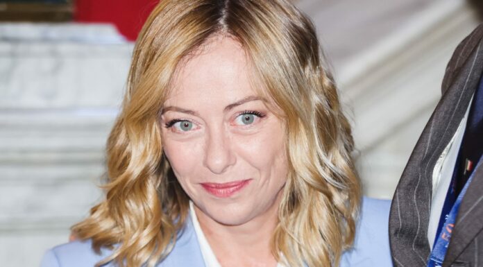 Meloni “Infantile l’idea che l’Italia debba scegliere tra Ue e Usa”