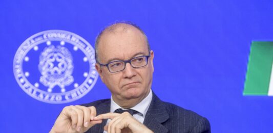 Contratto scuola, Valditara “CGIL fa opposizione, noi aperti al dialogo ma diventa difficile essere costruttivi”