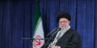 Iran, New York Times “Khamenei ancora nascosto, teme per la sua vita”