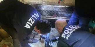 La Polizia scopre un arsenale di armi a Gela, arrestato un cinquantenne